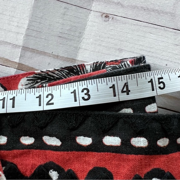 Tahari 100% European Flax Tropical Print Belted Shorts in Orange Black size 8 - Picture 8 of 10